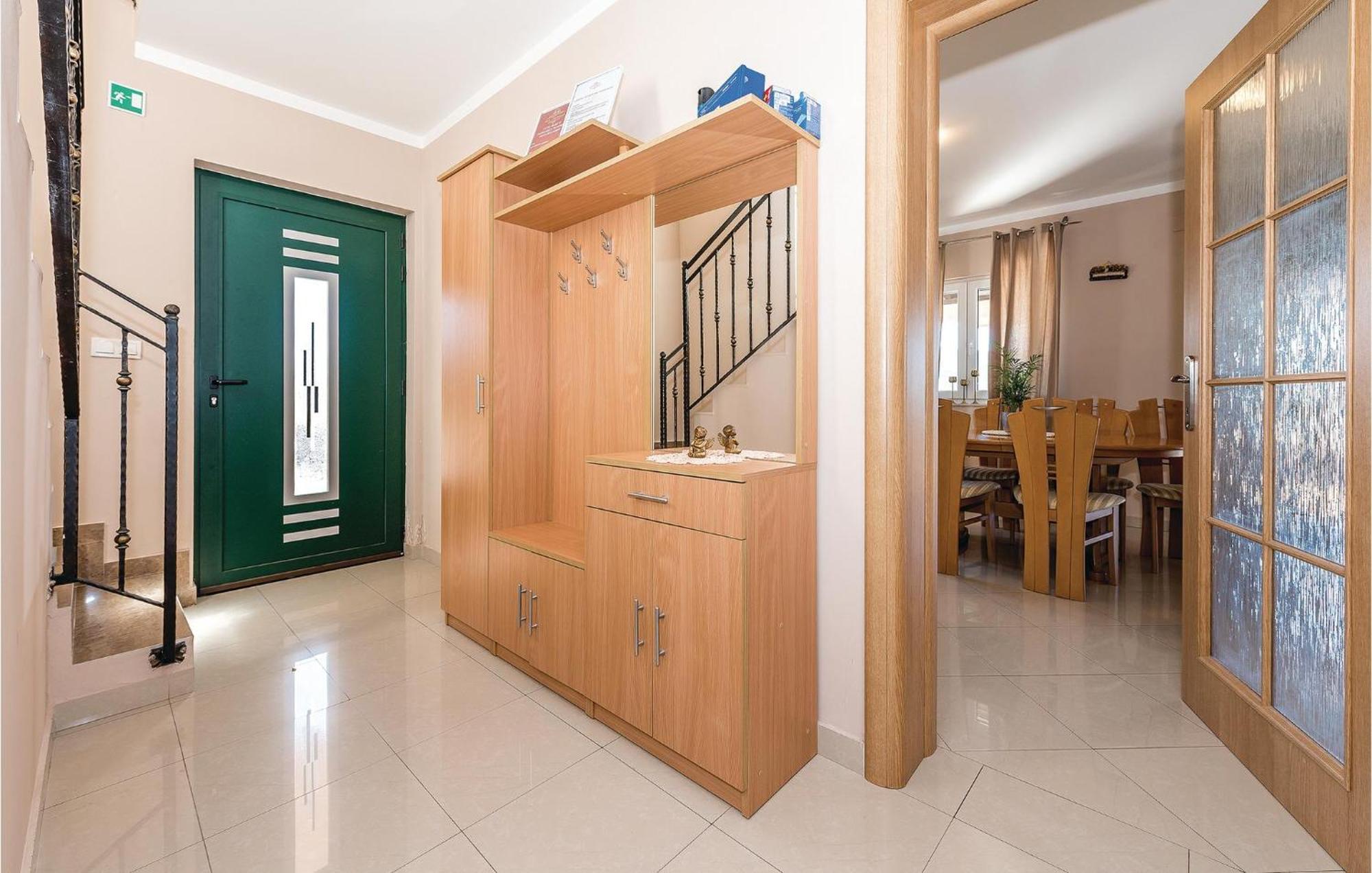 Gorgeous Home In Kijevo With Kitchen Экстерьер фото